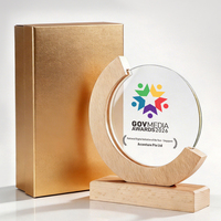 Trophée Rond Personnalisé en Cristal avec Socle en Bois, Plaque en Verre Gravée Écologique pour la Reconnaissance et les Récompenses Corporatives
