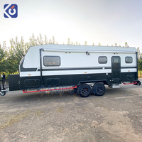 Remorque de camping hybride CAMPTRL avec lits en toile pliables, construction à coque rigide, légère et capable de rouler hors route