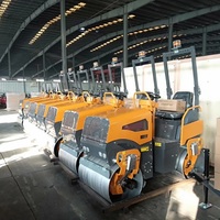 Compacteur de route vibratoire hydraulique à double tambour à deux roues, moteur Kubota, certifié EPA, 1,5T, fabrication chinoise OEM ODM