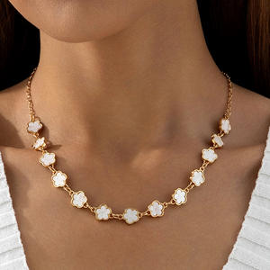 เครื่องประดับข้ามพรมแดนแบบยุโรปและอเมริกาแฟชั่นสร้อยคอรูปดอกไม้นำโชคห้าใบเรียบง่ายเรียบง่าย - Product Image 6