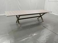 Table de salle à manger extensible moderne en aluminium pour l'extérieur, le jardin, la terrasse, avec design pliable pour hôtel et parc