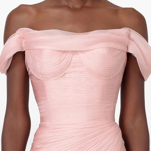 Elegante Vestido de Noche Formal Rosa Palo con Hombros Descubiertos, Falda de Tul Fruncida con Cola de Encaje, Largo hasta el Suelo, para Gala, Personalizable para Mujer - Product Image 4