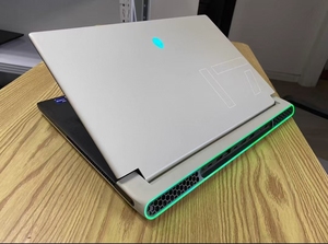 Portátil de Segunda Mano de Gama Alta para Juegos, Intel Core I9 de 12.ª Generación, Alienware x17 R2, Tarjeta Dedicada RTX3080ti-16GB, 17.2 Pulgadas - Product Image 4