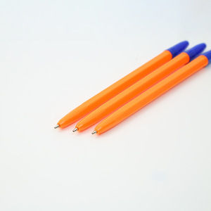Stylo en plastique jaune de bâton de logo personnalisé bon marché avec le stylo à bille d'écriture d'étudiant d'école de bureau - Product Image 3