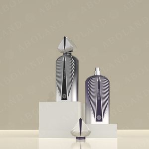 Flacon de parfum en verre ABOLAND, forme cylindrique avec design gravé, fermeture à vaporisateur - Product Image 2