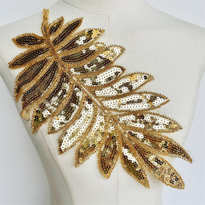 1 Stück <span class=keywords><strong>Gold</strong></span> 3D Mesh-Pailletten Blatt Aufnähbare Bestickte Spitzenapplikation mit Strasssteinen DIY Patch Kleidungszubehör - Product Image 4