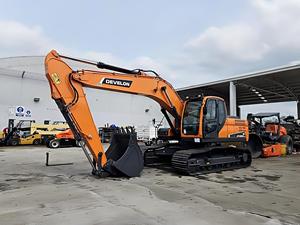 Excavatrice sur chenilles moyenne 22 tonnes DX220LCA DX220LCA-2M DX220LC-7M avec marteau brise-roche à vendre - Product Image 3