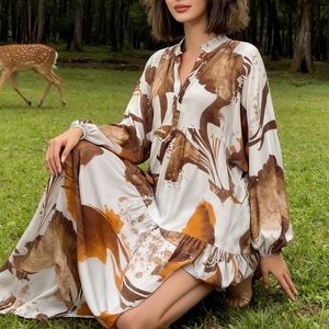 เดรสแฟชั่นผู้หญิงพิมพ์ลายหลวมสบายๆ แขนยาว คอวี ดีไซน์หรูหรา - Product Image 4