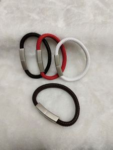 Memoria USB Personalizada con Logotipo 2.0/3.0, Diseño de Llavero y Pulsera, Regalo Promocional - Product Image 2