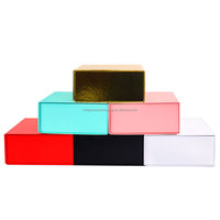 Boîte d'emballage magnétique pour cosmétiques et parfums en stock, logo en feuille d'or, boîte cadeau pliable magnétique avec sac en papier