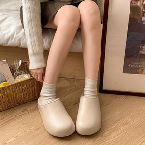 Botas de Mujer Tiyo con Parte Superior de PU, Forro de Piel Sintética, Suela Gruesa, Impermeables, Punta Redonda, Moda Otoño-Invierno, para el Hogar, Estilo Slip-On - Product Image 1