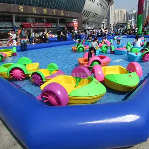 वाणिज्यिक पैडल नाव inflatable पानी पार्क प्लास्टिक बोट पैडल