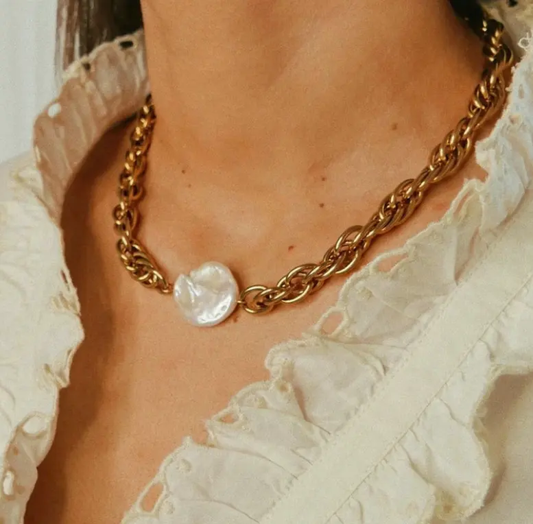 Girocollo Vintage con catena di perle barocche in acciaio inossidabile placcato oro 18 carati con collana di perle a catena spessa e audace