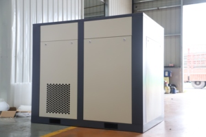 เครื่องอัดอากาศแบบสกรู Airstone 75KW 100HP 4.05-13.5m/min ระบบหล่อลื่น PM ปรับความเร็วรอบได้โดยตรง IP54 สำหรับงานเป่าขึ้นรูป - Product Image 4