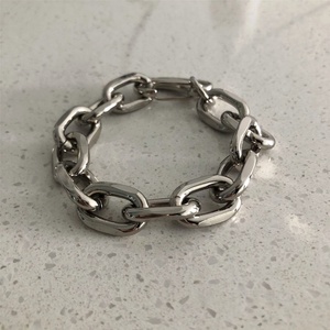 Bracciali Classici con Perle a Doppio Strato per Uomo, Ciondolo a Croce e Faccina Sorridente, Gioielli di Marca - Product Image 5