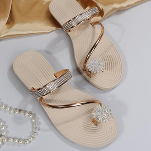 Moda Bling plata Rhinestone mujeres chanclas zapatillas verano playa <span class=keywords><strong>sandalias</strong></span> mujeres niñas <span class=keywords><strong>Sandalias</strong></span> planas para Damas y mujeres - Product Image 4