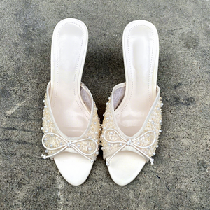 <span class=keywords><strong>Sandali</strong></span> con <span class=keywords><strong>Tacco</strong></span> a Spillo e Punta Quadrata per Donna, Eleganti con Perle e Fiocco, Ideali per Matrimoni e Feste - Product Image 3