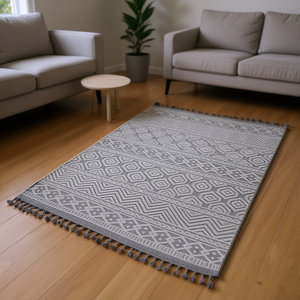 Alfombra Geométrica D0100H5GDZP, Rectangular 4x6, para Interiores y Exteriores, Tejido Plano, Estilo Bohemio, Gris Blanco, Impermeable, Polipropileno - Product Image 2