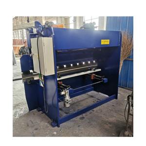 Presse plieuse WC67Y-125x3200 d'occasion pour la découpe et le pliage de tôles et de barres d'armature - Product Image 4