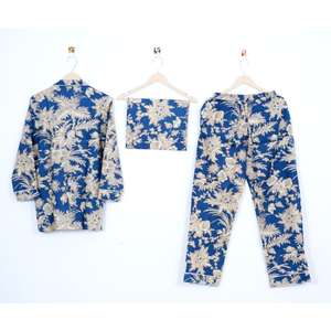 Ensemble de pyjama pour femmes à imprimé floral de haute qualité vêtements de nuit d'été mode en gros pour le prix d'exportation - Product Image 4