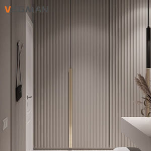 Französischer Bestseller L-förmiger maßgefertigter Kleiderschrank und Schrankinsel aus Glas und Holz für das Schlafzimmer - Product Image 5