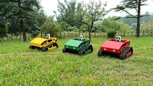 China Supply Rubber Crawler Robot 4-Stroke <b>Remote</b> <b>Control</b> Lawn <b>Mower</b> for Sale 224-55 <b>Remote</b> <b>Control</b> Operation Simple and Precise - Product Image 3