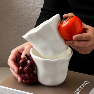 Tazza in Ceramica Porcellana JADE con Coperchio, Confezione Regalo per San Valentino e Compleanno, Design Creativo per Caffè e Frutta, Pratica per Ragazze - Product Image 4