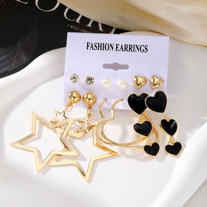Showfay, encantadoras perlas brillantes en forma de C, juego de tarjetas circulares grandes de <span class=keywords><strong>6</strong></span> pendientes de perlas de corazón de mariposa dorada, joyería de moda - Product Image 2