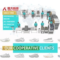 Chaîne de production de chaussures de sport SHENGDA : Machine d'assemblage de mocassins et de chaussures athlétiques sur mesure pour usine