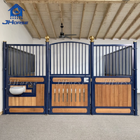 Écuries de chevaux en bois de bambou préfabriquées portables de grande taille en métal pour l'intérieur