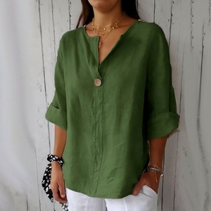 2026 Damen Sommer Einfarbiges Lockeres V-Ausschnitt Polyester Knopf-Logo Alltags-Hemd/Bluse - Product Image 4
