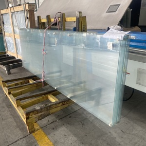 Panel de vidrio templado ultra blanco de seguridad, tamaño personalizado, bajo contenido de hierro, para valla de piscina o balcón. - Product Image 2