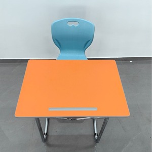 ชุดโต๊ะและเก้าอี้นักเรียน ขาโลหะ ท็อปพลาสติกสีส้ม เฟอร์นิเจอร์โรงเรียนปรับระดับได้ ดีไซน์ทันสมัย 70x50x87 ซม. - Product Image 1