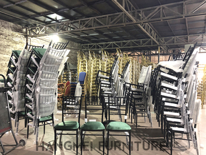 <span class=keywords><strong>Sedie</strong></span> Chiavari Impilabili Ricondizionate - <span class=keywords><strong>Sedie</strong></span> da Pranzo in Metallo Restaurate Professionalmente per Matrimoni, Banchetti e Uso Commerciale all'Ingrosso - Product Image 3