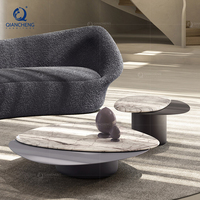 Table basse ovale à emboîtement avec plateau en marbre naturel et base en métal mat, style minimaliste pour salon de villa, vente en gros, usine OEM