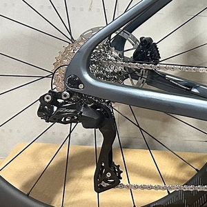 2026 NEU DFQ Direktvertrieb Großhandel Carbon-Gravel-Bike 700c Shima No 105 24s Hydraulische Scheibenbremse OEM - Product Image 6