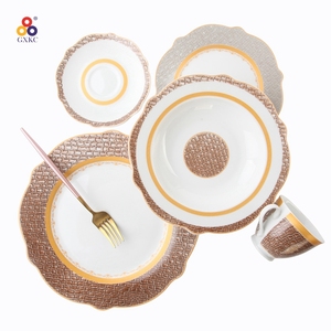 GXKC <span class=keywords><strong>De</strong></span> Noël haut <span class=keywords><strong>de</strong></span> gamme en porcelaine irrégulière nouveaux ensembles <span class=keywords><strong>de</strong></span> <span class=keywords><strong>vaisselle</strong></span> en porcelaine - Product Image 4