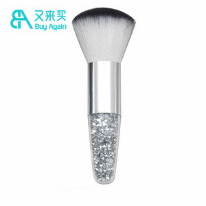 Brocha de maquillaje Kabuki bonita con logotipo personalizado al por mayor, brocha para polvos rubor, brocha Kabuki sintética con mango de diamante - Product Image 5