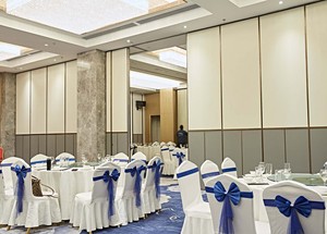 <span class=keywords><strong>Cloison</strong></span> de séparation mobile pour salle de formation au design moderne, mur <span class=keywords><strong>amovible</strong></span> pour <span class=keywords><strong>bureau</strong></span>, salle de sport, école, entrepôt, utilisation durable en mélamine - Product Image 2