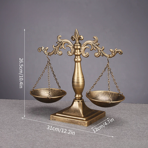 Elegante Balanza Decorativa de Hierro Dorado para el Hogar y la Oficina, Balanza de la Justicia Vintage para Abogados, Jueces, Maestros y Coleccionistas - Product Image 6