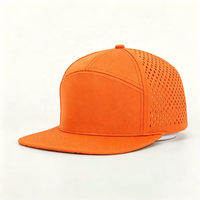 Casquette de baseball unisexe de haute qualité, personnalisée, à 7 panneaux, à visière plate, avec logo en caoutchouc perforé découpé au laser, en polyester, pour l'extérieur