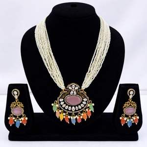 Ensemble de bijoux de mariage traditionnels en cuivre avec collier ethnique et boucles d'oreilles assorties pour femmes et filles - Product Image 3