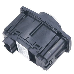 สวิตช์ไฟหน้าฟอร์ด รุ่น DG9T-13D061 สำหรับไฟตัดหมอกและการปรับควบคุมอัตโนมัติ - Product Image 2