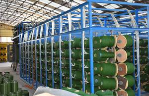 Césped Artificial de 40 mm, Alfombra de Césped Artificial de 25 mm, Base Antideslizante, Pelo Alto, Resistente a las Manchas, Decoración para Jardín, Hogar, Coche, Paisaje, Oración, Exterior - Product Image 4