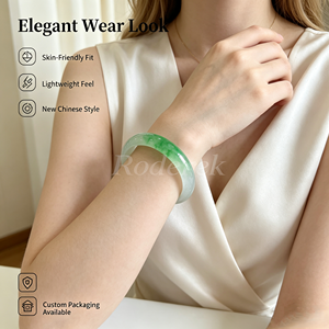 Pulsera de cuarzo translúcido helado al por mayor, brazalete plano de jade con tono verde brillante flotante para mujer, joyería de regalo - Product Image 4