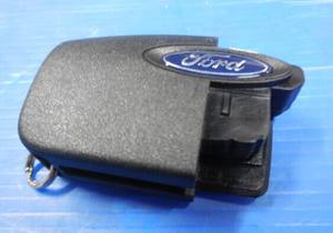 Vente directe d'usine en Stock émetteur <span class=keywords><strong>de</strong></span> pièces <span class=keywords><strong>de</strong></span> <span class=keywords><strong>voiture</strong></span> SMT/<span class=keywords><strong>LOC</strong></span> 8R2915K601AA pour Ford Ecosport 13-16 - Product Image 3