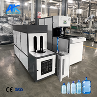 Machine de soufflage de bouteilles en plastique PE/PET semi-automatique 4-6L avec PLC et composants pour bouteilles de gallon