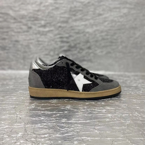 Chaussures décontractées pour femmes de style vintage rétro, chaussures de sport respirantes confortables pour hommes augmentant la taille pour la marche en plein air - Product Image 1