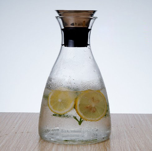 Stocked Glass Carafe Made Borosilicate Glass Water Carafe 1.5L Glass Jug With Lid