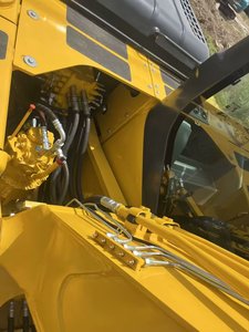 Excavadora de orugas KOMATSU de segunda mano, de 20 toneladas, con componentes centrales (motor bomba) y capacidad de cucharón de 1,2 m³ - Product Image 5